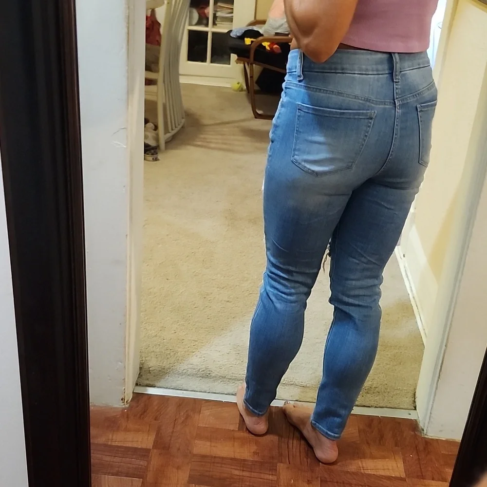 Ripped skinny jeans - Picture 2 of 5